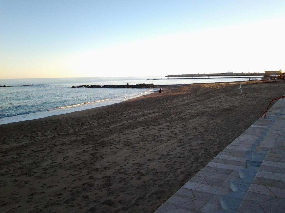 Apartamento Estudio Linea De Playa Vinarós Dış mekan fotoğraf